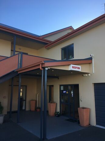 Imagen general del Hotel Waterfront Motels. Foto 8