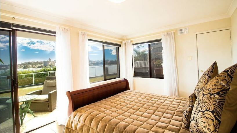 Imagen de la habitación del Hotel Waterfront On Manly Harbour. Foto 10