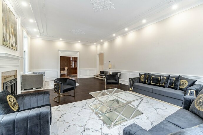 Imagen de la habitación del Hotel Waterfront Royal Villas. Foto 19