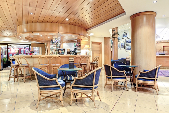 Imagen del bar/restaurante del Hotel Waterfront, Sliema. Foto 3