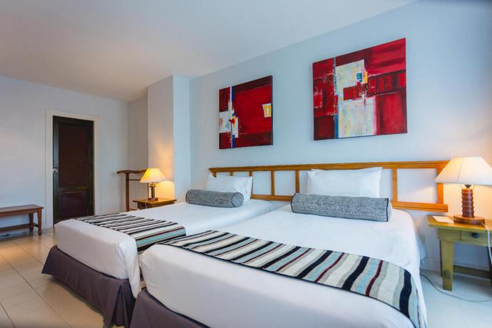 Imagen de la habitación del Hotel Waterfront Suites Phuket By Centara. Foto 7