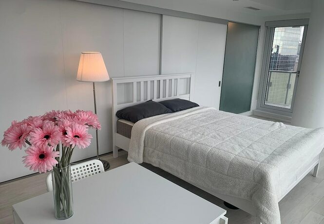 Imagen general del Hotel Waterfront York Suites. Foto 4