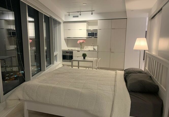 Imagen de la habitación del Hotel Waterfront York Suites. Foto 11