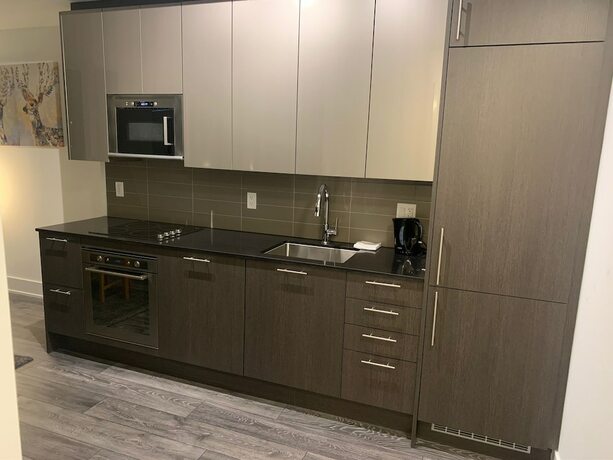 Imagen de la habitación del Hotel Waterfront York Suites. Foto 13