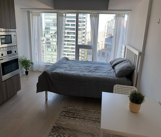 Imagen de la habitación del Hotel Waterfront York Suites. Foto 19