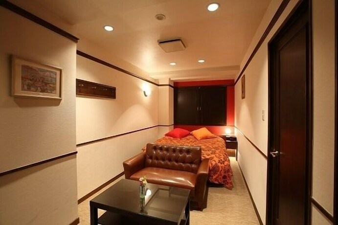 Imagen de la habitación del Hotel Watergate Tajimi. Foto 23