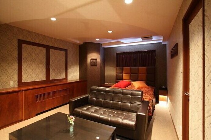Imagen de la habitación del Hotel Watergate Tajimi. Foto 24