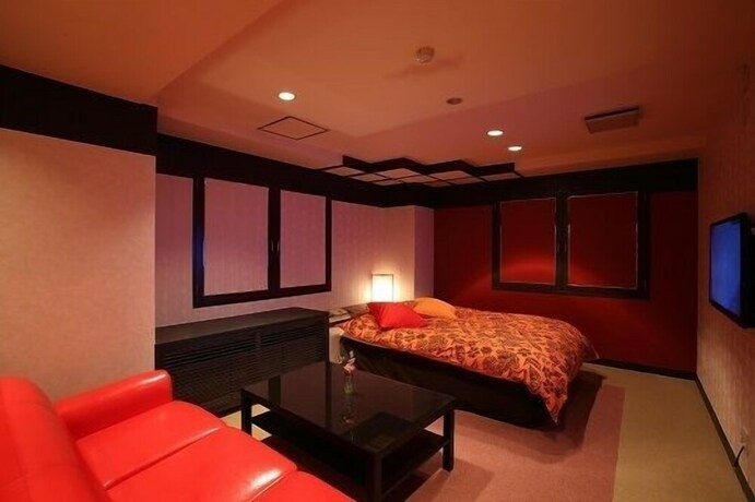 Imagen de la habitación del Hotel Watergate Tajimi. Foto 25