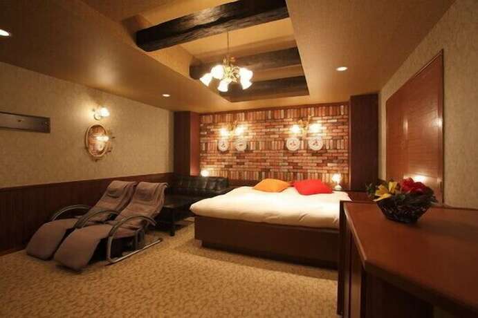 Imagen de la habitación del Hotel Watergate Tajimi. Foto 30