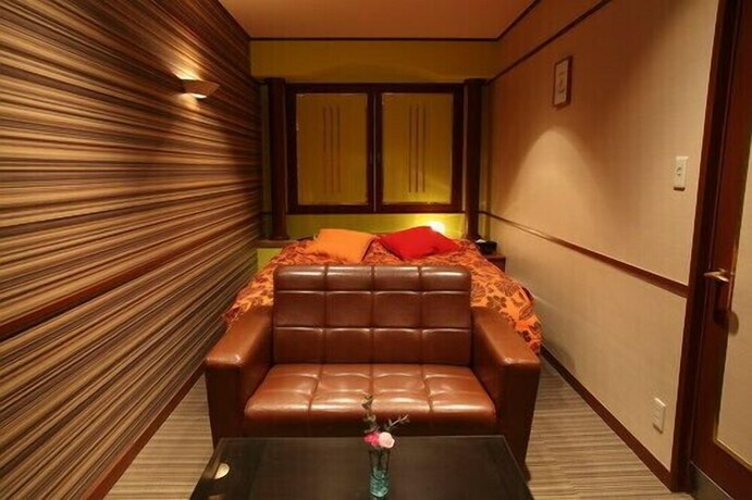Imagen de la habitación del Hotel Watergate Tajimi. Foto 35