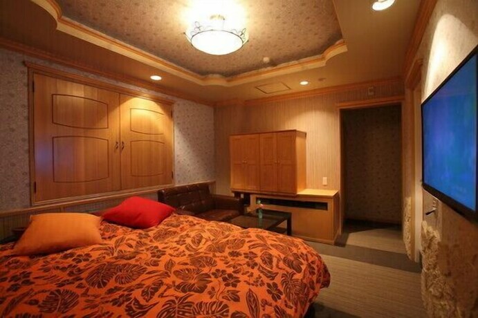 Imagen de la habitación del Hotel Watergate Tajimi. Foto 39