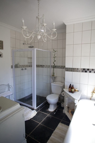 Imagen de la habitación del Hotel Waterhouse Guest Lodges 202 Lawley Street. Foto 13