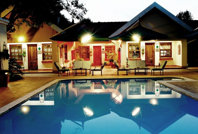 Imagen de la habitación del Hotel Waterkloof Guest House. Foto 17
