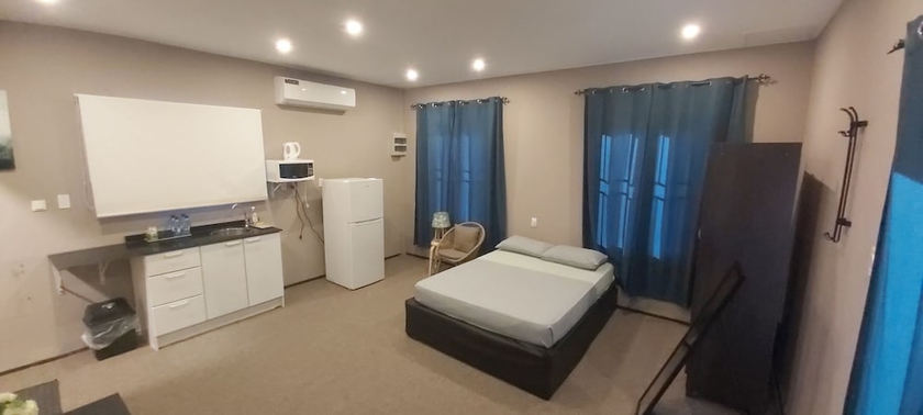 Imagen de la habitación del Hotel Waterland Suites. Foto 4