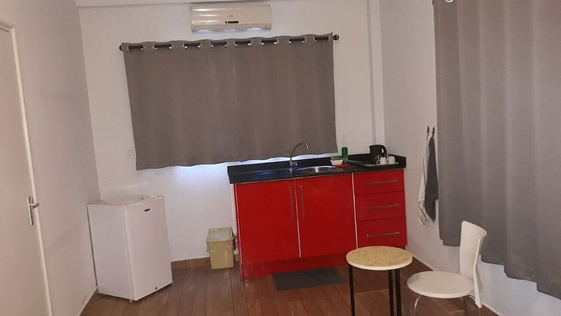 Imagen de la habitación del Hotel Waterland Suites. Foto 9