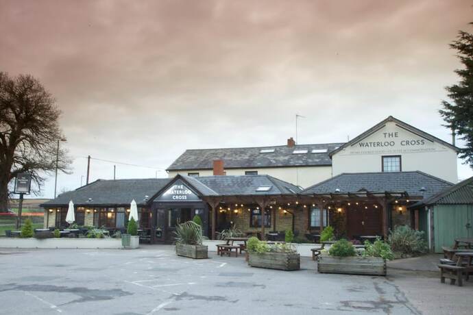 Imagen general del Hotel Waterloo Cross, Devon by Marston\'s Inns. Foto 5