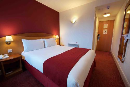 Imagen de la habitación del Hotel Waterloo Hub and Suites. Foto 10