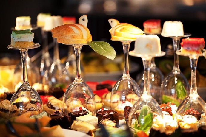 Imagen del bar/restaurante del Hotel Waterman Svpetrvs Resort. Foto 7