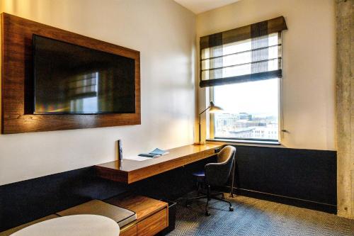 Imagen de la habitación del Hotel Watermark Baton Rouge, Autograph Collection. Foto 19