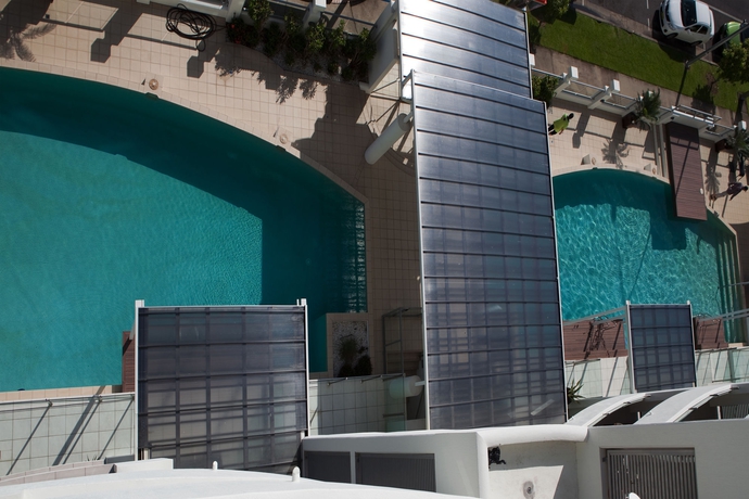 Imagen de la piscina del Hotel Waters Edge Apartments Cairns. Foto 14