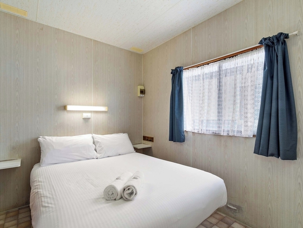 Imagen de la habitación del Hotel Waters Edge Holiday Park. Foto 16
