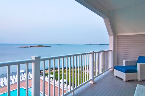 Imagen de la habitación del Hotel Water's Edge Resort and Spa. Foto 4