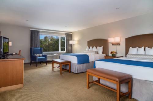 Imagen de la habitación del Hotel Water's Edge Resort and Spa. Foto 6