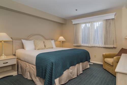 Imagen de la habitación del Hotel Water's Edge Resort and Spa. Foto 11