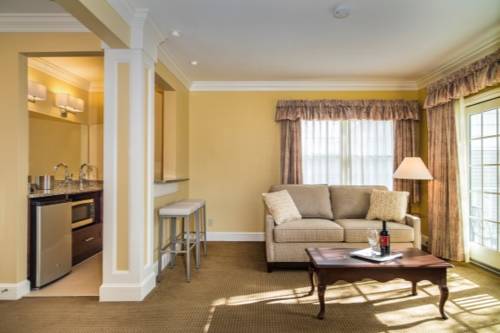Imagen de la habitación del Hotel Water's Edge Resort and Spa. Foto 13