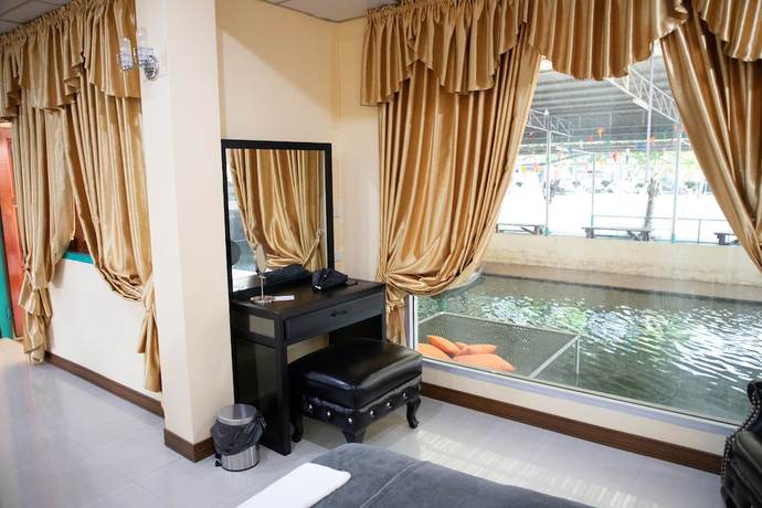 Imagen de la habitación del Hotel Waterside Boutique Hotel. Foto 7