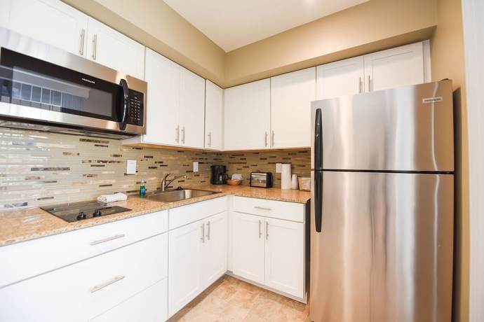 Imagen de la habitación del Hotel Waterside Suites and Marina. Foto 7