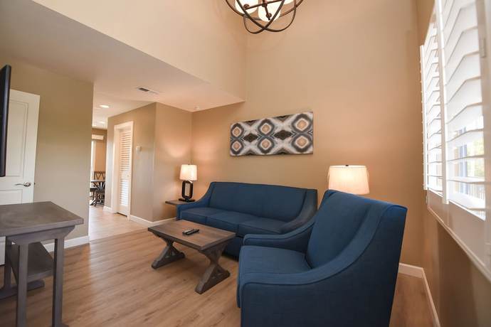 Imagen de la habitación del Hotel Waterside Suites and Marina. Foto 10