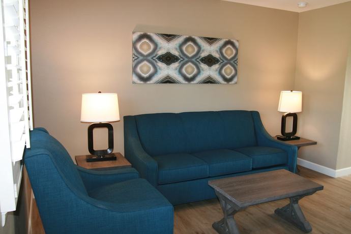 Imagen de la habitación del Hotel Waterside Suites and Marina. Foto 12