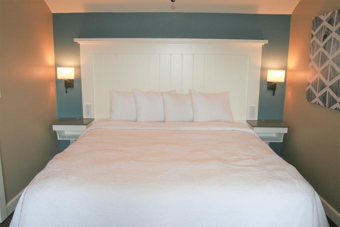 Imagen de la habitación del Hotel Waterside Suites and Marina. Foto 14