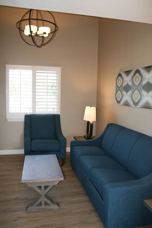 Imagen de la habitación del Hotel Waterside Suites and Marina. Foto 17