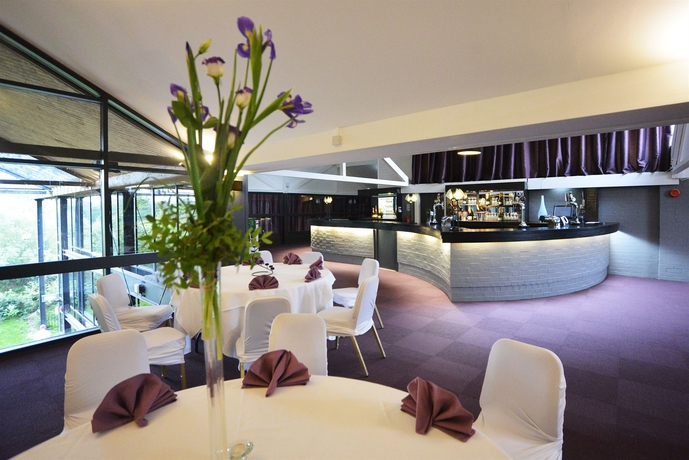 Imagen de los interiores del Hotel Waterside and Leisure Club. Foto 12