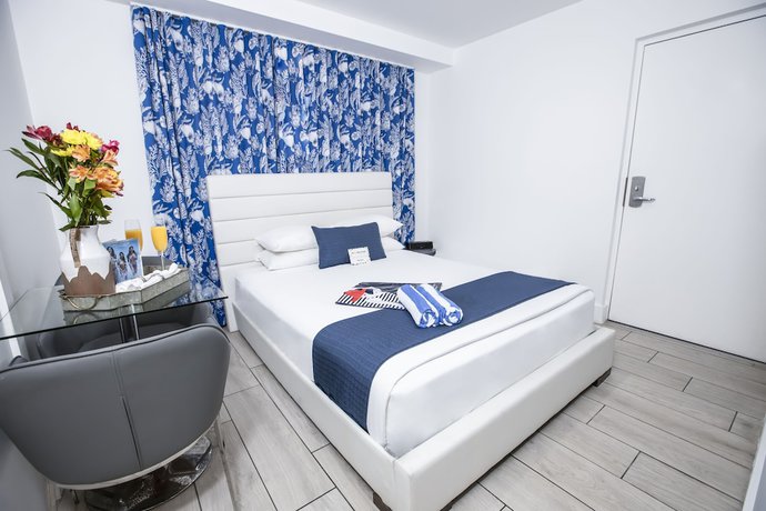 Imagen de la habitación del Hotel Waterside and Suites. Foto 2