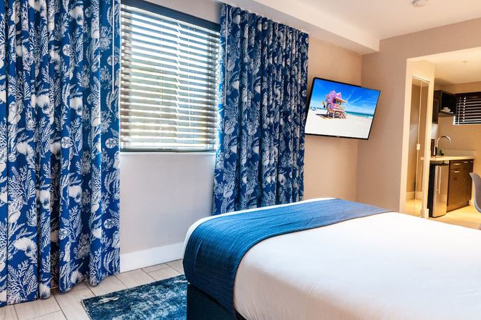 Imagen de la habitación del Hotel Waterside and Suites. Foto 4