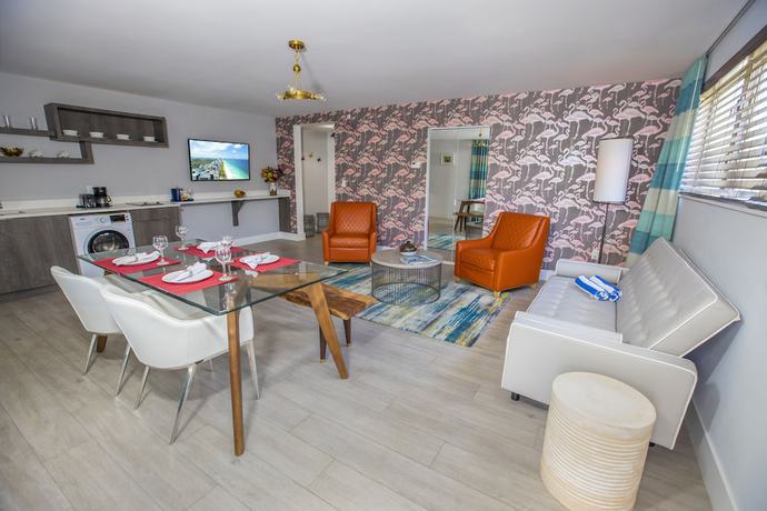 Imagen de la habitación del Hotel Waterside and Suites. Foto 5