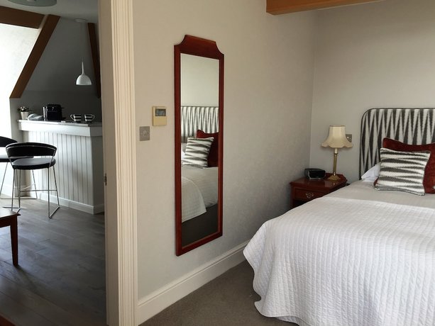 Imagen de la habitación del Hotel Watersmeet. Foto 1