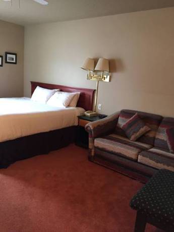 Imagen de la habitación del Hotel Waterton Lakes Lodge Resort. Foto 10