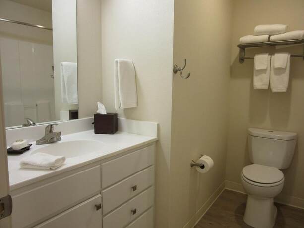 Imagen general del Hotel Waterwalk Wichita. Foto 2