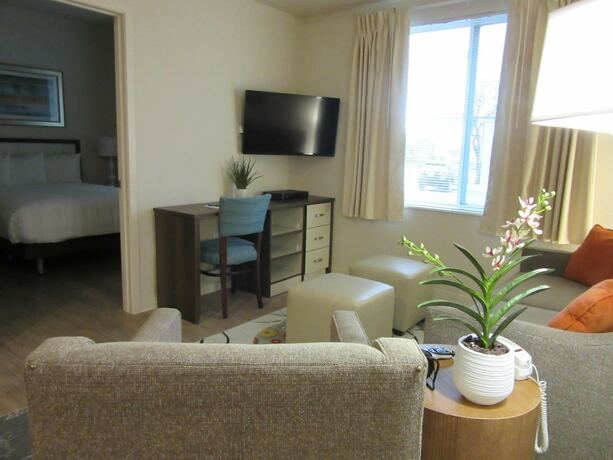 Imagen de la habitación del Hotel Waterwalk Wichita. Foto 19