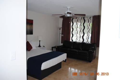 Imagen de la habitación del Hotel Wave Beach Vacation Rentals. Foto 9