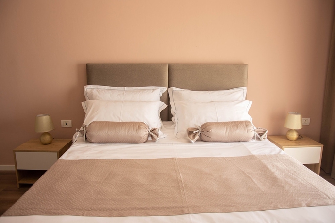 Imagen de la habitación del Hotel Wave Beachfront Apartments. Foto 13
