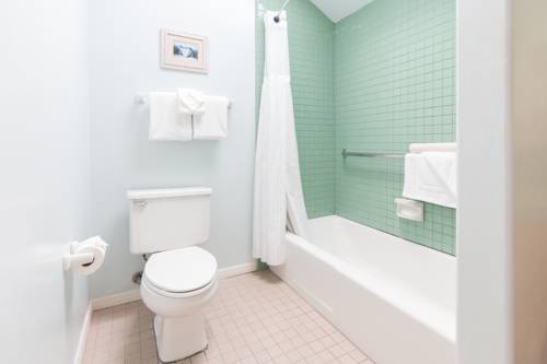 Imagen de la habitación del Hotel Wave Crest Resort. Foto 1