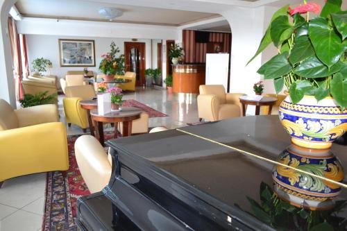 Imagen de los interiores del Hotel Wave. Foto 4