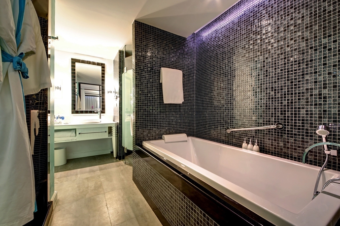 Imagen de la habitación del Hotel Wave Pattaya. Foto 6