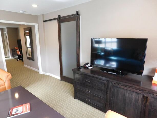 Imagen general del Hotel Wave Street Inn. Foto 1