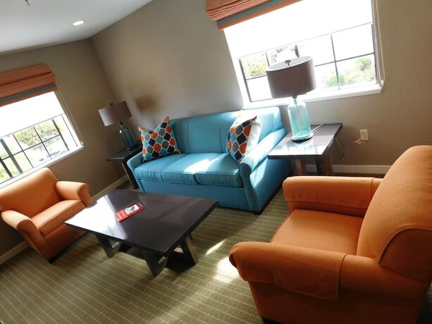 Imagen general del Hotel Wave Street Inn. Foto 8